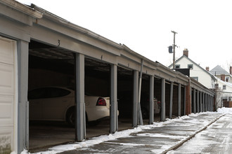 Clifton Cove in Lakewood, OH - Building Photo - Building Photo