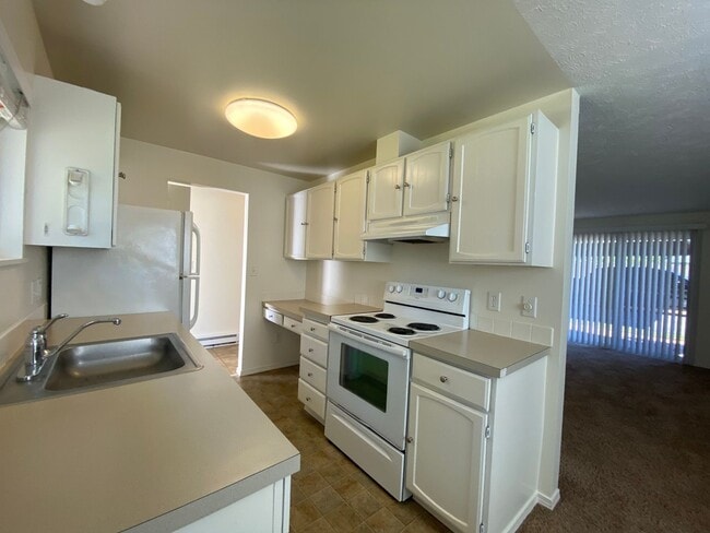 property at 2909-2911 E 33rd Ave