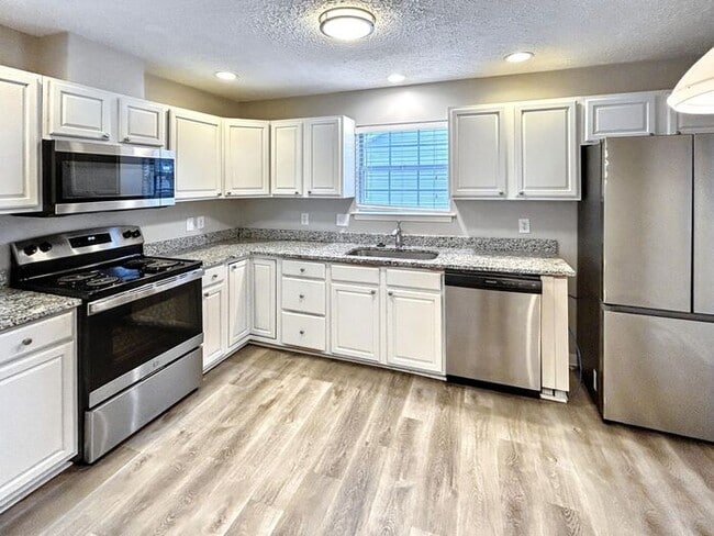 2549 Slaydon Dr in Nashville, TN - Building Photo - Building Photo