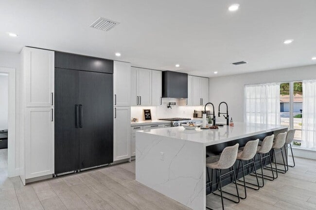 4193 Hyacinth Cir N in Palm Beach Gardens, FL - Foto de edificio - Building Photo