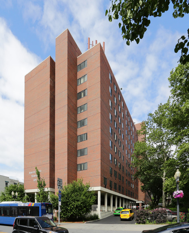 South Mall Towers in Albany, NY - Foto de edificio - Building Photo