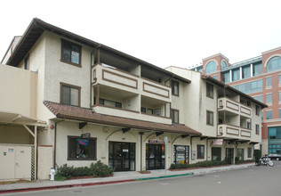 141-370 Altair Way in Sunnyvale, CA - Building Photo - Building Photo