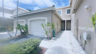 2189 Salerno Cir in Weston, FL - Building Photo - Building Photo