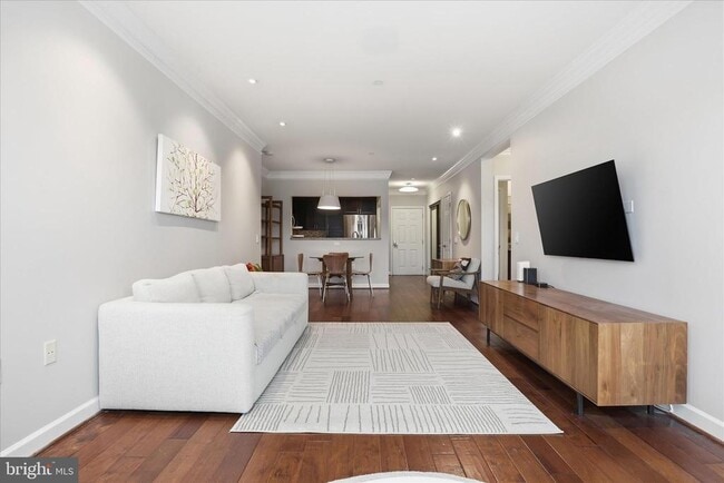 2101 N Monroe St in Arlington, VA - Building Photo - Building Photo