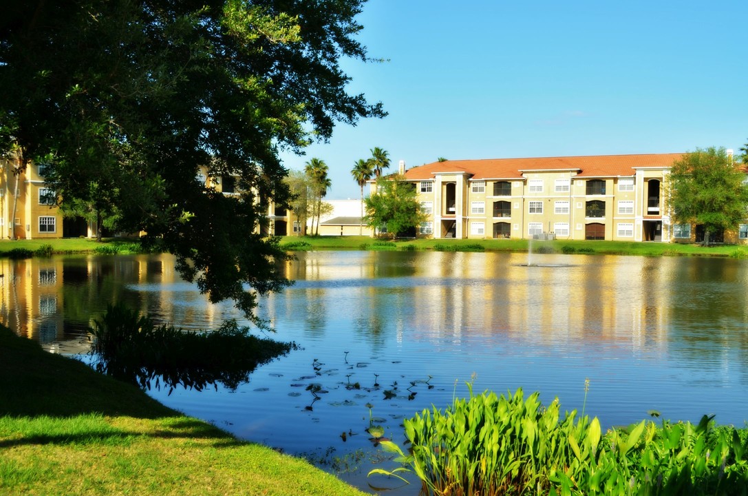 East Lake Club Apartments in Oldsmar, FL - Building Photo