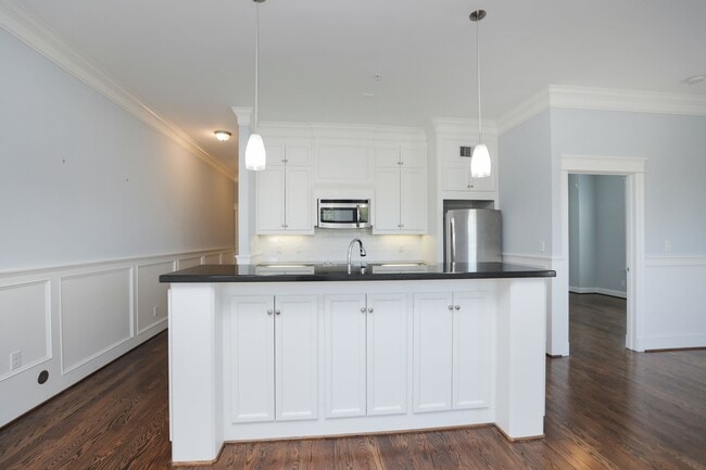 property at 2802 Morrison St