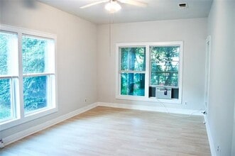 608 W Hickory St in Denton, TX - Building Photo - Building Photo