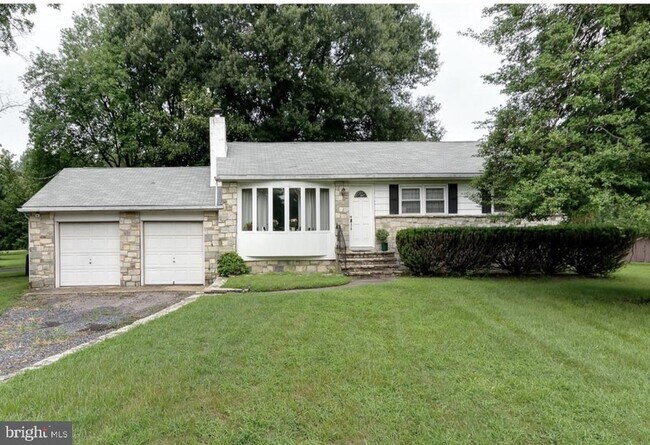 property at 605 Union Mill Rd
