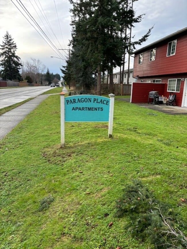 699 NW Paragon Pl in Oak Harbor, WA - Building Photo - Building Photo