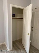 6612 W Whispering Wind Dr in Glendale, AZ - Building Photo - Building Photo