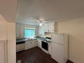1021 Roselawn Way in Bowling Green, KY - Building Photo - Building Photo