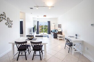 2280 SW 32nd Ave in Miami, FL - Building Photo - Building Photo