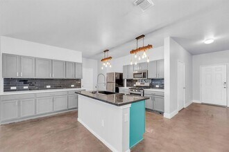 18125 Ryegate Dr in Manor, TX - Building Photo - Building Photo