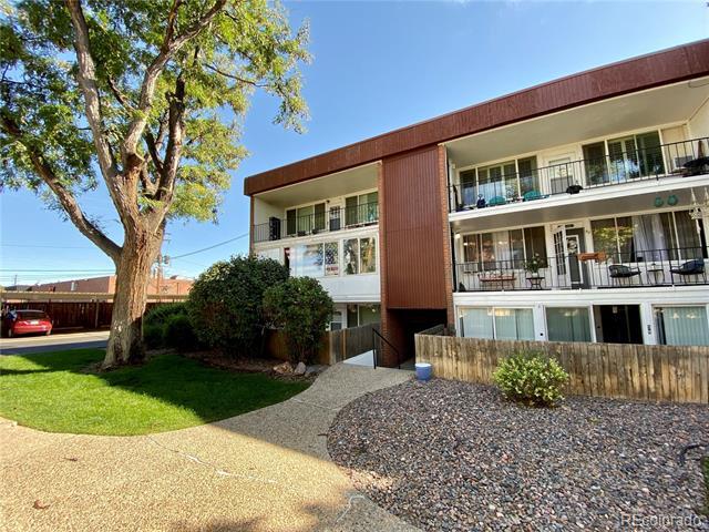 10145 W 25th Ave in Lakewood, CO - Building Photo - Building Photo