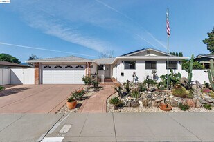 1450 Kolln St in Pleasanton, CA - Building Photo