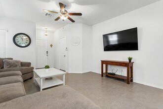 1002 Chad Lp in Round Rock, TX - Building Photo - Building Photo
