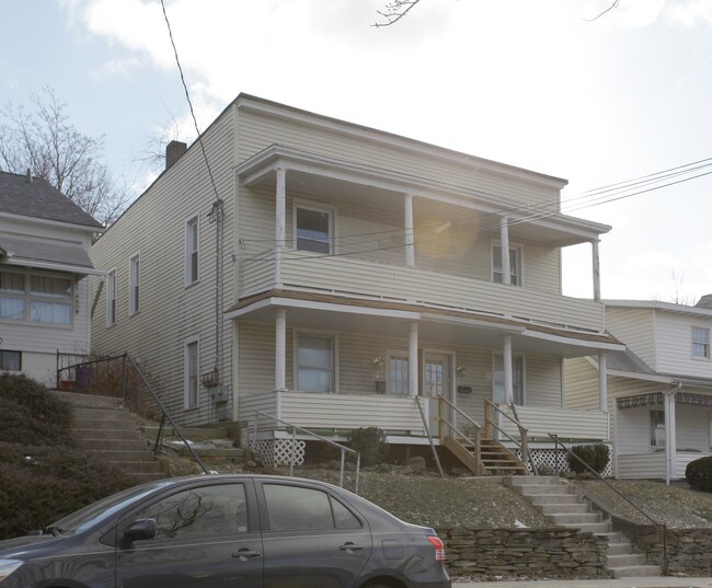 545-547 Crown Ave in Scranton, PA - Foto de edificio - Building Photo