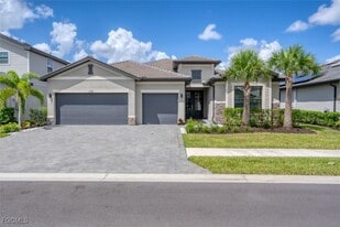 11368 Canopy Loop in Ft. Myers, FL - Building Photo