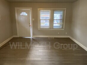 1335 N Ewing St in Indianapolis, IN - Foto de edificio - Building Photo