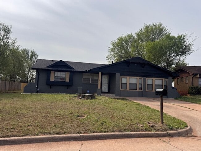 property at 2908 SE 47th St