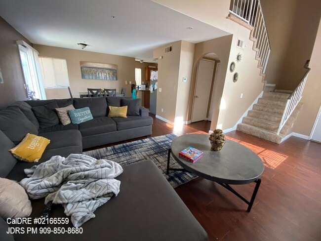 11566 Silver Spur Ave in Fontana, CA - Building Photo - Building Photo