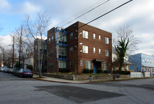 Mount Rainier Artist Apartments