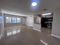 710 SW 71st Ter in Pembroke Pines, FL - Building Photo - Building Photo