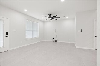 714 W Seminole Ave in Pharr, TX - Building Photo - Building Photo