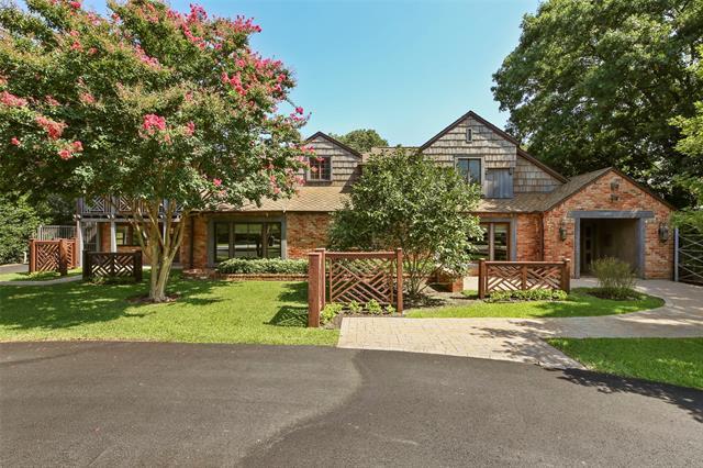 property at 4423 Southcrest Rd
