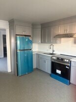 19 Main St in Millbury, MA - Building Photo