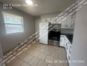 204 S Sugar Creek Blvd in Sugar Creek, MO - Building Photo - Building Photo