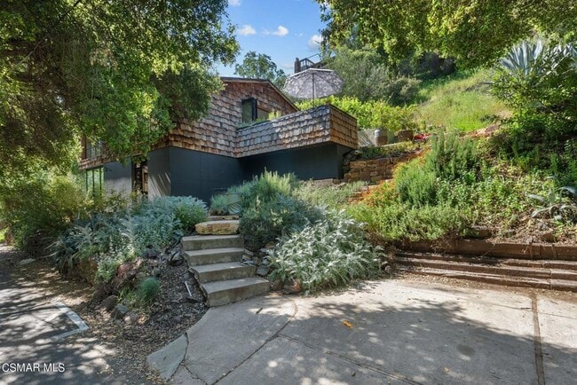 28966 S Lake Shore Dr in Agoura Hills, CA - Building Photo - Building Photo