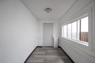 2028 Lexington Ave in Indianapolis, IN - Building Photo - Building Photo