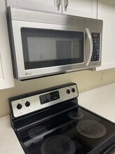 13605 Eagle Ridge Dr, Unit 1721 in Ft. Myers, FL - Foto de edificio - Building Photo