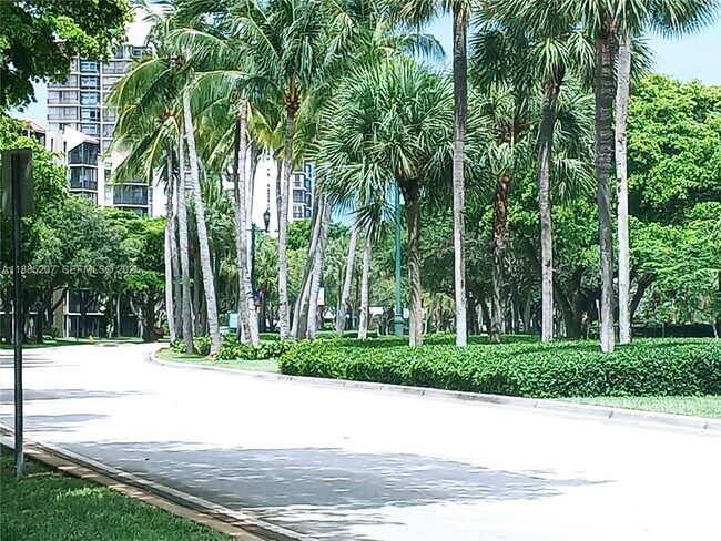 property at 20400 W Country Club Dr