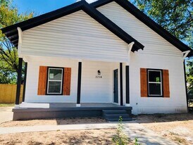 2210 Langford St in Greenville, TX - Building Photo