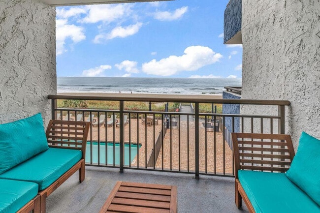 2001 S Ocean Blvd in Myrtle Beach, SC - Foto de edificio - Building Photo