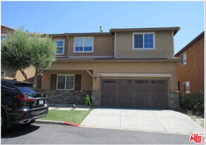 9644 Pine Orchard St in Los Angeles, CA - Building Photo