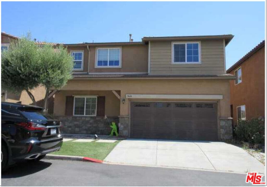 9644 Pine Orchard St in Los Angeles, CA - Building Photo