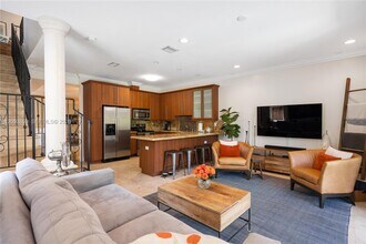 3171 Indiana St in Miami, FL - Building Photo - Building Photo