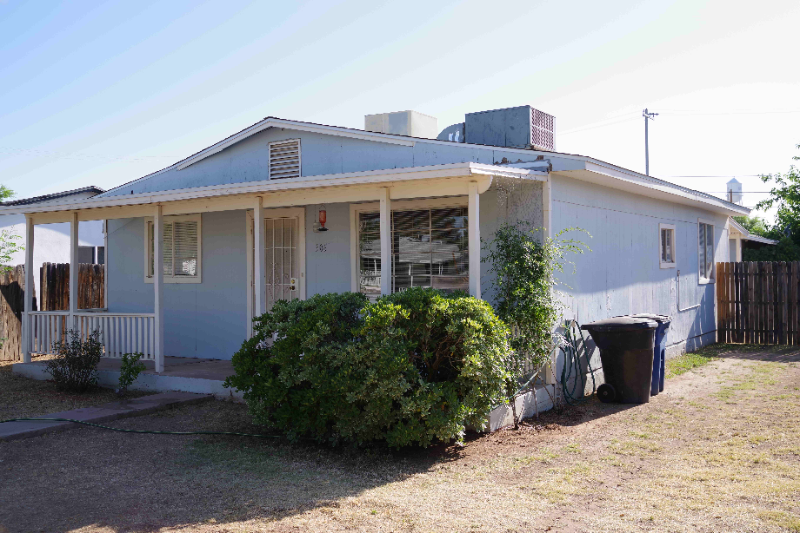 306 N Palm St in Gilbert, AZ - Building Photo