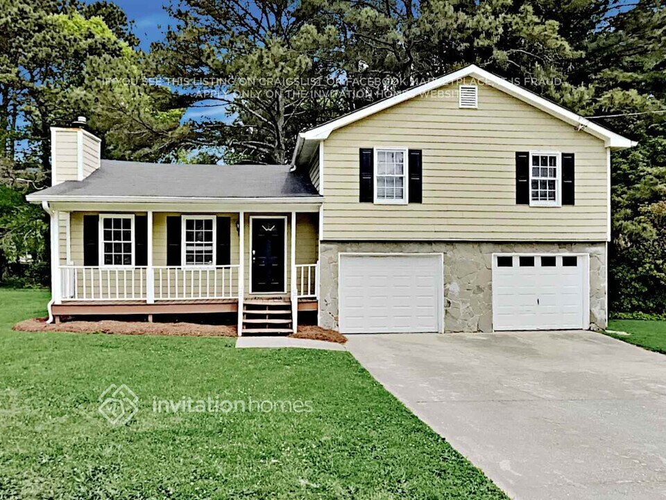 2911 Oakwilde Ct in Snellville, GA - Foto de edificio