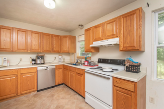 2495 Buckshot Ln in Blacksburg, VA - Building Photo - Building Photo
