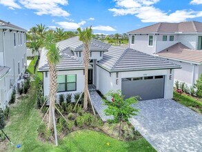 12413 Solana Bay Cir in Palm Beach Gardens, FL - Building Photo - Building Photo