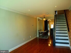 926 S Curley St in Baltimore, MD - Building Photo