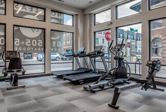 Ogden Apartments in Columbus, OH - Foto de edificio - Building Photo