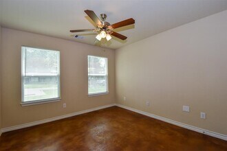 1107 Parkhurst Ave-Unit -A in Cleveland, TX - Building Photo - Building Photo