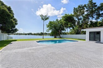18831 NE 18th Ave in Miami, FL - Building Photo - Building Photo