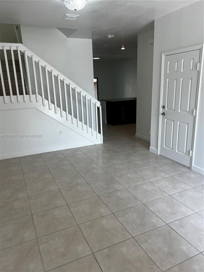 152 SE 37th Ter in Homestead, FL - Building Photo - Building Photo