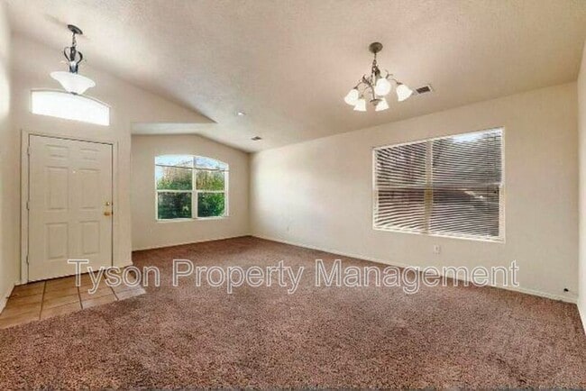 8004 Corn Mountain Pl NW in Albuquerque, NM - Building Photo - Building Photo